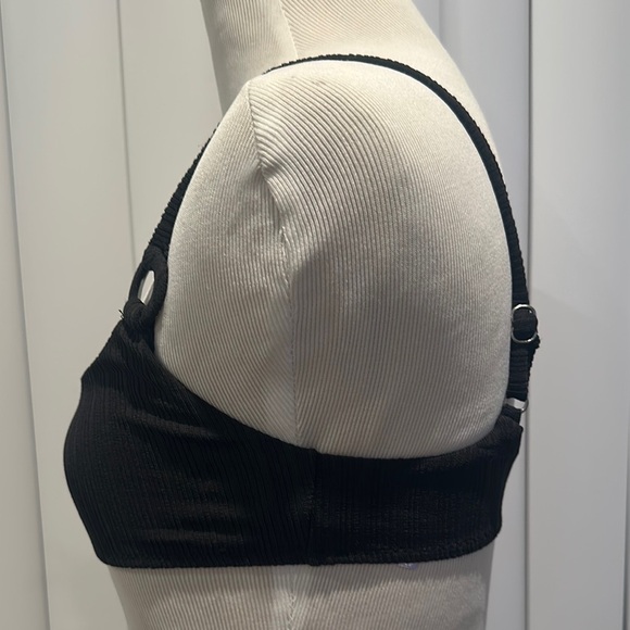 Black Ribbed Bikini Top - Picture 2 of 4